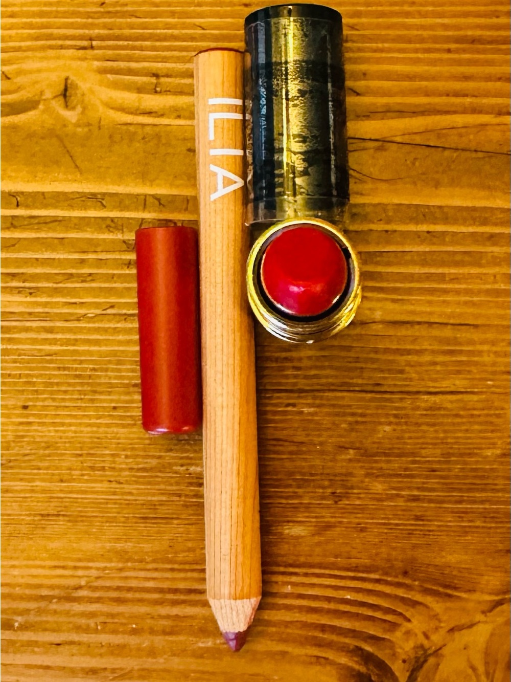 ILIA Lip Liner Sketch Hydrating Crayon-Revlon Creme Lipstick Certainly Red #740